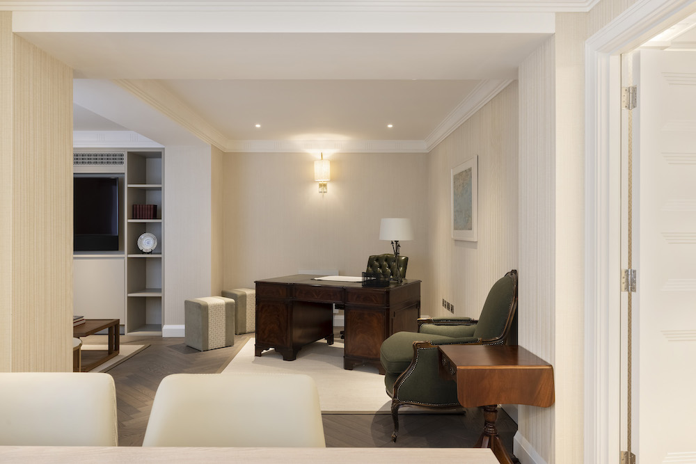 106 55PL Living Area - 3