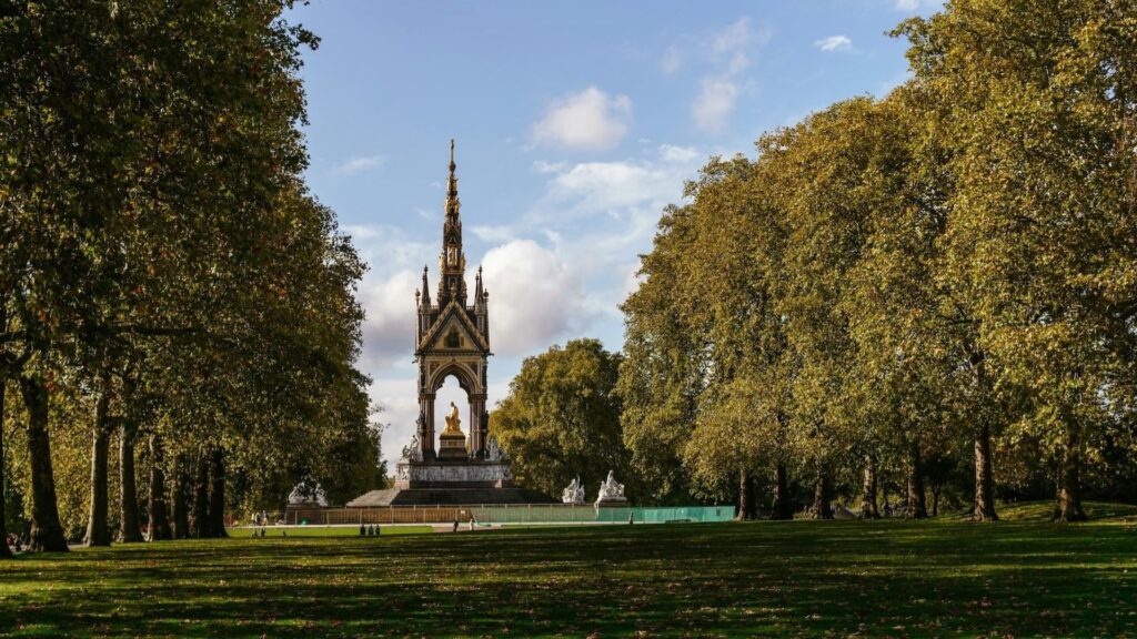 Photo by Igor Sporynin on Unsplash