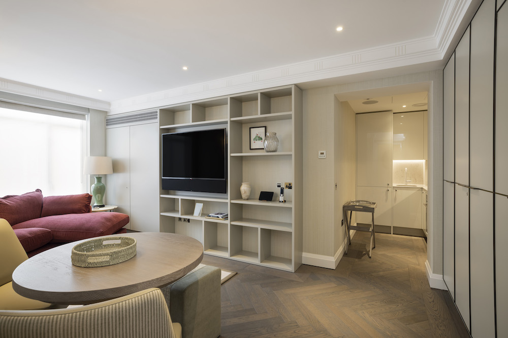 188-55PL-Lounge-2.jpg